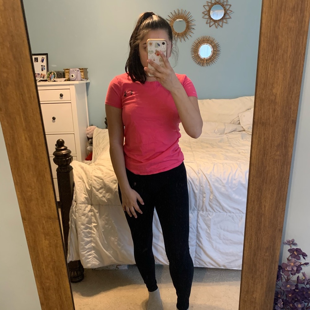 UNDERARMOUR t-shirt